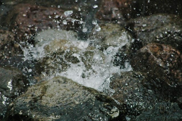 ガラス容器の秘密：美しさの裏に潜む意外なリスクとは？